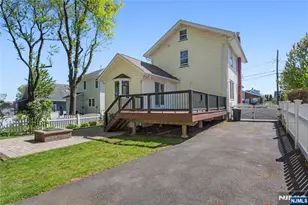 141 Henry St, Hasbrouck Heights, NJ 07604 - Photo 39