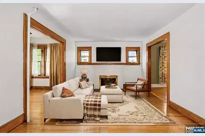 141 Henry Street, Hasbrouck Heights, NJ 07604 - Photo 5