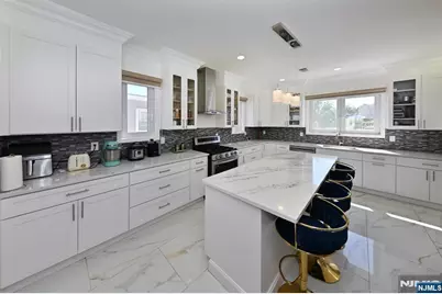 51 Stager, Nutley, NJ 07110 - Photo 5