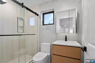 704 Chestnut Street A, Secaucus, NJ 07094 - Photo 23