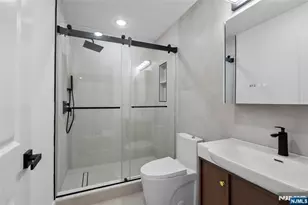 704 Chestnut Street A, Secaucus, NJ 07094 - Photo 15