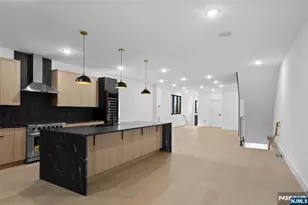 704 Chestnut Street B, Secaucus, NJ 07094 - Photo 3