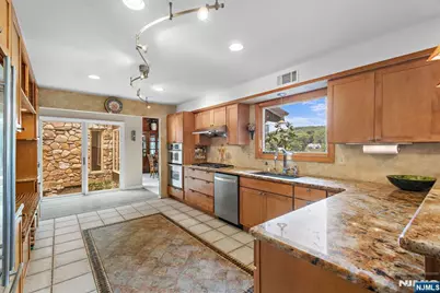 158 Kitchell Lake Drive, West Milford, NJ 07480 - Photo 27