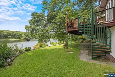 158 Kitchell Lake Drive, West Milford, NJ 07480 - Photo 35