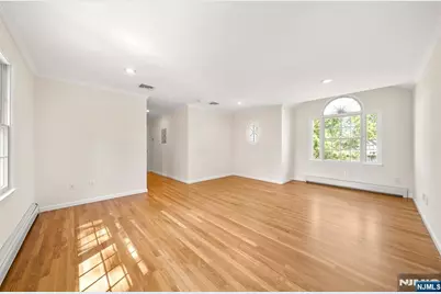 220 Concord Drive, Paramus, NJ 07652 - Photo 17