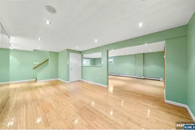 220 Concord Drive, Paramus, NJ 07652 - Photo 27