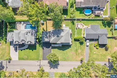 220 Concord Drive, Paramus, NJ 07652 - Photo 33
