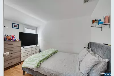8-83 Henderson Boulevard, Fair Lawn, NJ 07410 - Photo 41