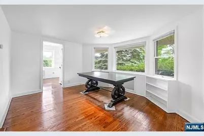 816 Pascack Road, Paramus, NJ 07652 - Photo 9