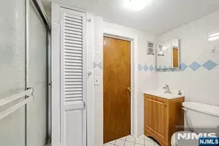 816 Pascack Rd, Paramus, NJ 07652 - Photo 21