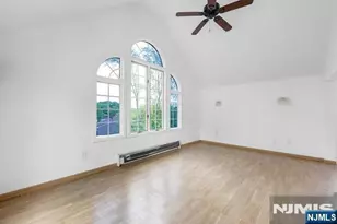 816 Pascack Rd, Paramus, NJ 07652 - Photo 15