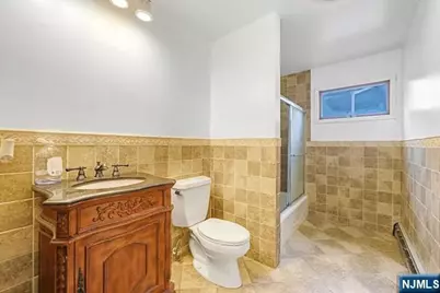 816 Pascack Road, Paramus, NJ 07652 - Photo 11