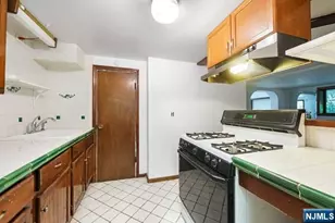 816 Pascack Rd, Paramus, NJ 07652 - Photo 19
