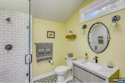 65 Forsythia Lane, Paramus, NJ 07652 - Photo 13