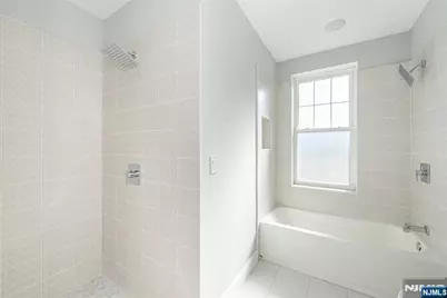 9-15 Vernon Avenue 3 #3, Newark, NJ 07108 - Photo 13