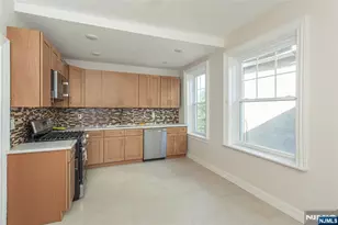 9-15 Vernon Ave 3, Newark, NJ 07108 - Photo 7