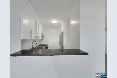 1203 River Road 4D #4D, Edgewater, NJ 07020 - Photo 7
