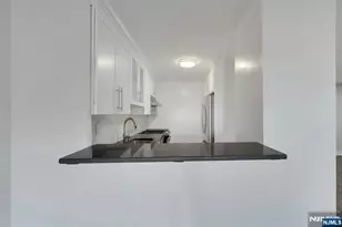 1203 River Road 4D, Edgewater, NJ 07020 - Photo 7