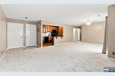 50 Lindsley Road 21 #21, Cedar Grove, NJ 07009 - Photo 5