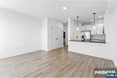520 Cliff Street 526 #526, Fairview, NJ 07022 - Photo 3