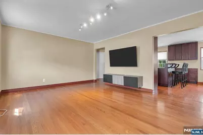 16 Roselle Avenue B #B, Roselle Park, NJ 07204 - Photo 5