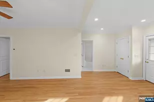 31 Wanamaker Ave 1, Waldwick, NJ 07463 - Photo 37