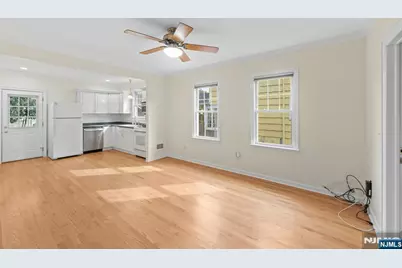 31 Wanamaker Avenue 1 #1, Waldwick, NJ 07463 - Photo 17