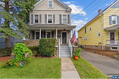 31 Wanamaker Avenue 1 #1, Waldwick, NJ 07463 - Photo 1