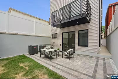 78 Zabriskie 1 #1, Jersey City, NJ 07307 - Photo 15