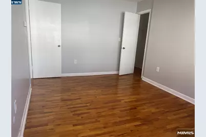 218 Cliff Street 2 #2, Cliffside Park, NJ 07010 - Photo 5