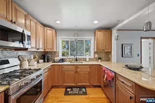136 Van Buskirk, Teaneck Township, NJ 07666 - Photo 17