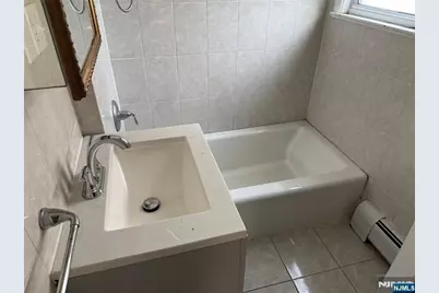41 Knox Avenue 1st Floor #1st Floor, Cliffside Park, NJ 07010 - Photo 9