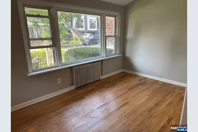 41 Knox Avenue 1st Floor #1st Floor, Cliffside Park, NJ 07010 - Photo 7