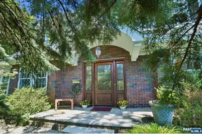 157 Sussex Road, Tenafly, NJ 07670 - Photo 3