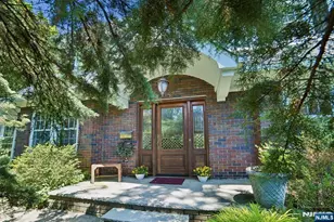 157 Sussex Rd, Tenafly, NJ 07670 - Photo 3