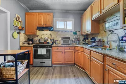 317 Harrison, Garfield, NJ 07026 - Photo 7