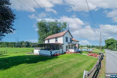 41-87 Mountain Road, Hamburg, NJ 07419 - Photo 7