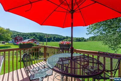 41-87 Mountain Road, Hamburg, NJ 07419 - Photo 9