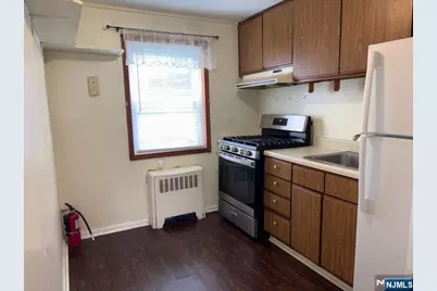 199 Darwin Avenue A #A, Rutherford, NJ 07070 - Photo 5
