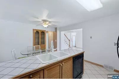 270 Coolidge Avenue, Hasbrouck Heights, NJ 07604 - Photo 13