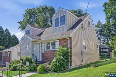 270 Coolidge Avenue, Hasbrouck Heights, NJ 07604 - Photo 37