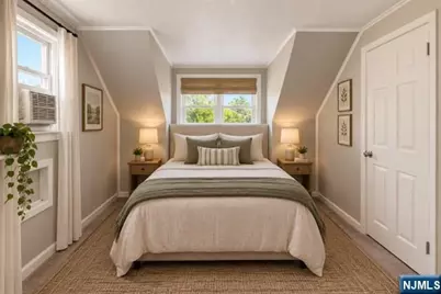 270 Coolidge Avenue, Hasbrouck Heights, NJ 07604 - Photo 17