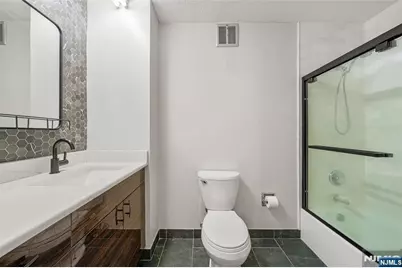 200 Winston Drive 2403 #2403, Cliffside Park, NJ 07010 - Photo 21