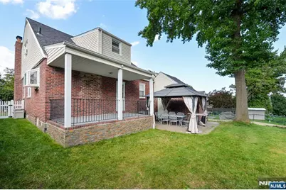 56 Dohrman Avenue, Teaneck Township, NJ 07666 - Photo 7