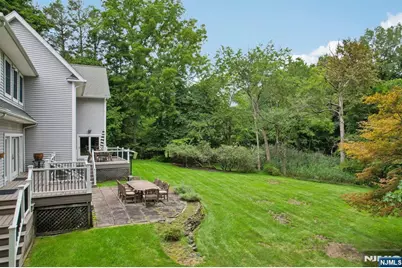 580 Brookside Avenue, Allendale, NJ 07401 - Photo 35