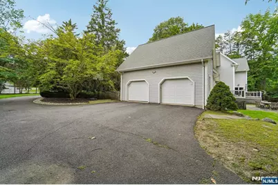 580 Brookside Avenue, Allendale, NJ 07401 - Photo 7