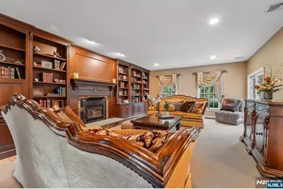 580 Brookside Avenue, Allendale, NJ 07401 - Photo 11
