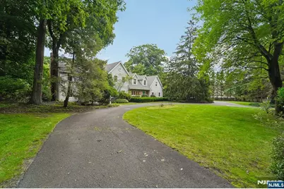 580 Brookside Avenue, Allendale, NJ 07401 - Photo 5