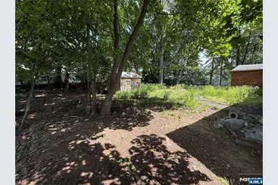 380 5th Court, River Edge, NJ 07661 - Photo 5