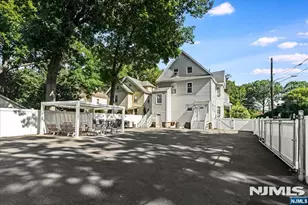 68 Tenafly Rd, Englewood, NJ 07631 - Photo 27